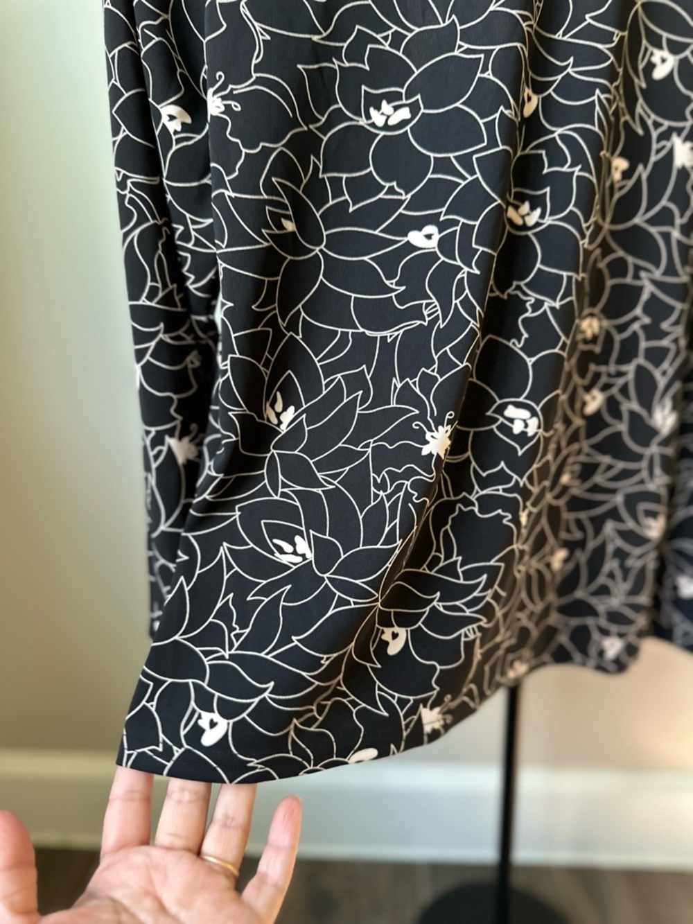 Worthington Black Floral Open Blazer - Picture 8 of 8